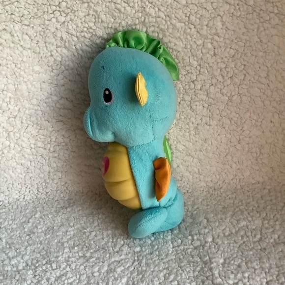Fisher Price Light Up Seahorse with Music Plush Stuffed Animal - Picture 6 of 7
